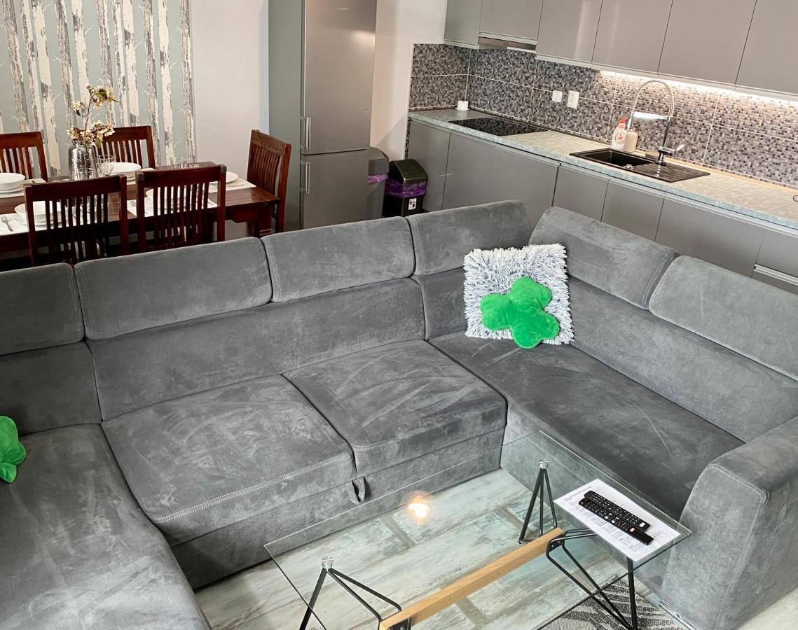 Royal City Centre Apartment ポプラト エクステリア 写真