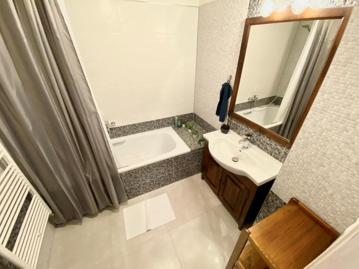 Royal City Centre Apartment ポプラト エクステリア 写真