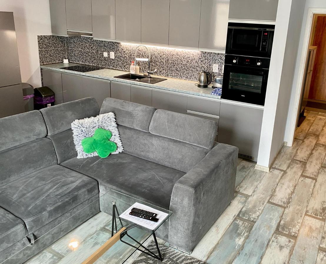 Royal City Centre Apartment ポプラト エクステリア 写真