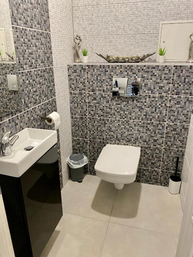 Royal City Centre Apartment ポプラト エクステリア 写真