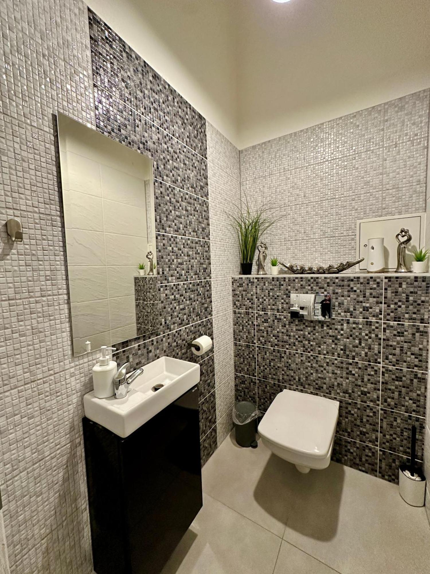 Royal City Centre Apartment ポプラト エクステリア 写真