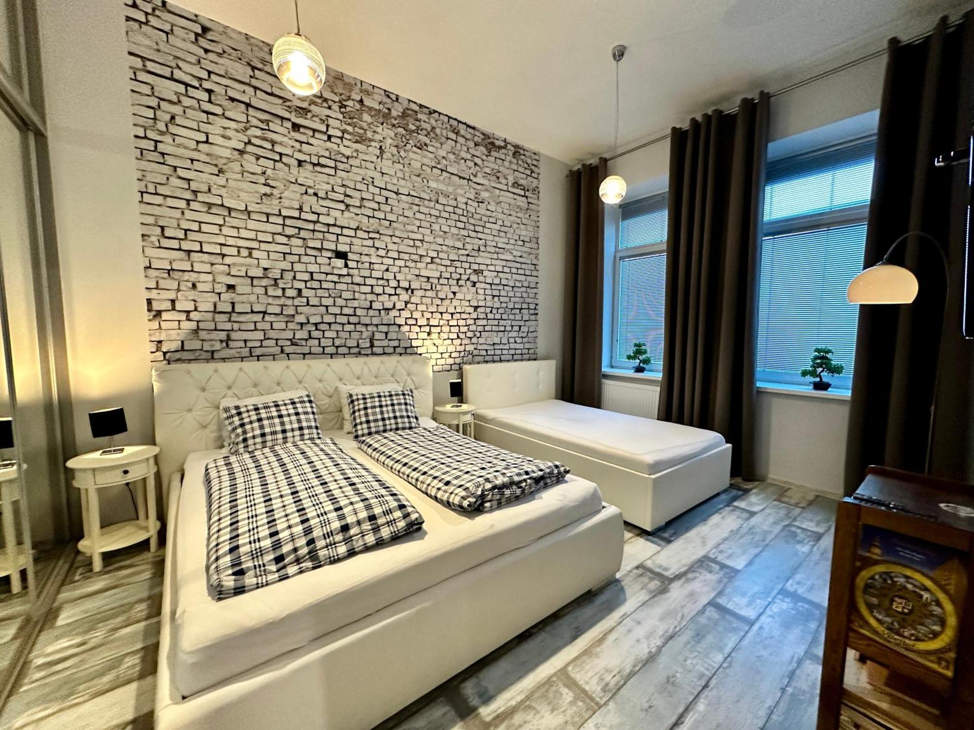 Royal City Centre Apartment ポプラト エクステリア 写真