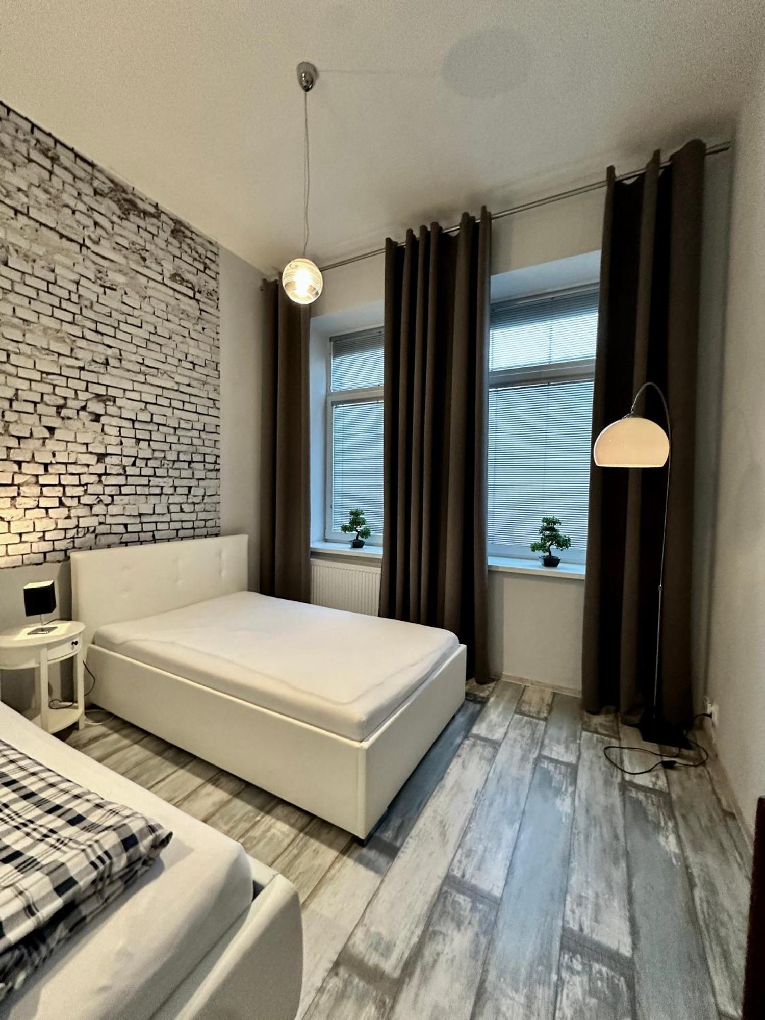 Royal City Centre Apartment ポプラト エクステリア 写真
